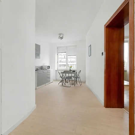 Apartment Przytulny Legionow Z Parkingiem By Renters Breslau